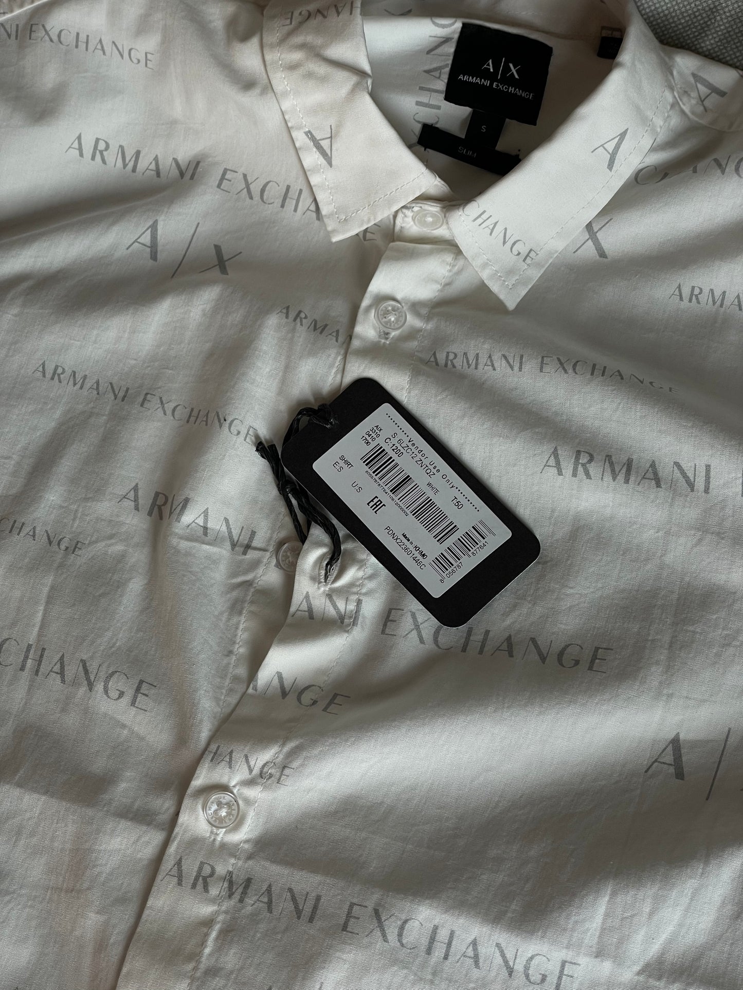 ARMANI EXCHANGE (Armani exchange A | X Logo)